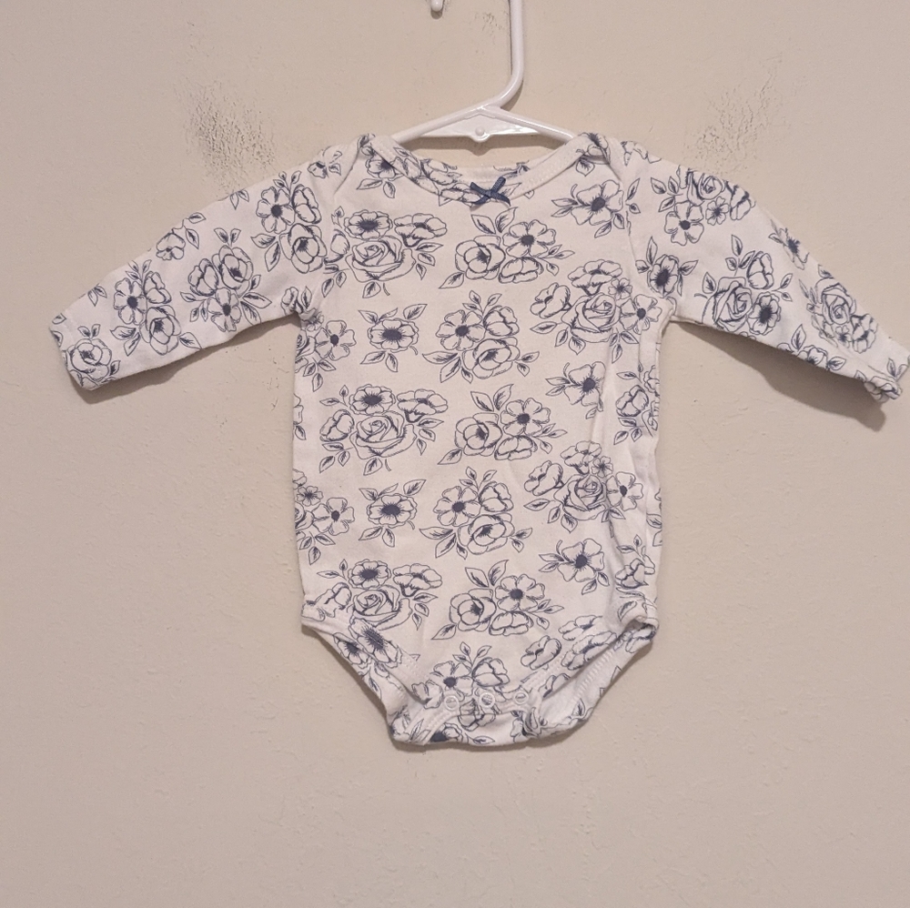 HB white with blue flowers onsie size 3 to 6 months